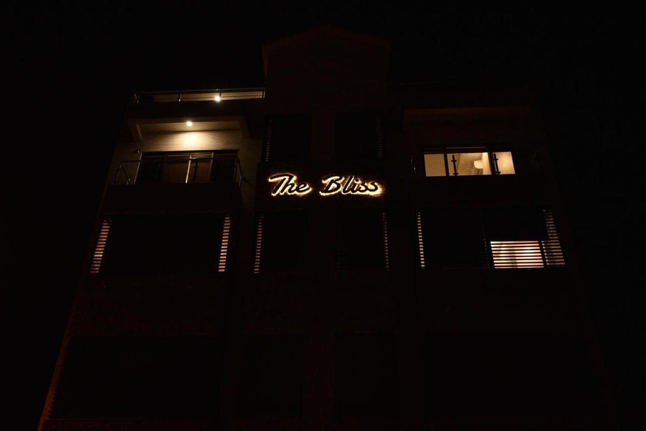 The Bliss Lejlighedshotel Rawalpindi Eksteriør billede